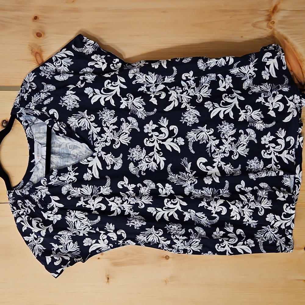Liz Claiborne 2X Navy White Floral Top 2X 100% Cotton NWOT